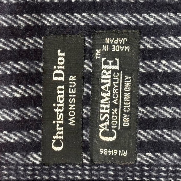 Christian Dior cashmere plaid fringe. Scarf unisex - Picture 4 of 8